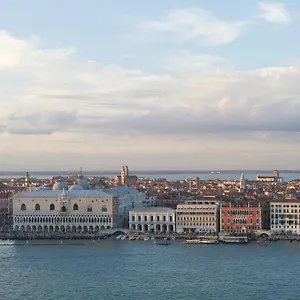 Hotel Savoia & Jolanda