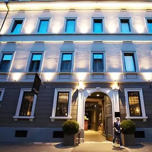 Fifty House Cellini Hotell Milano
